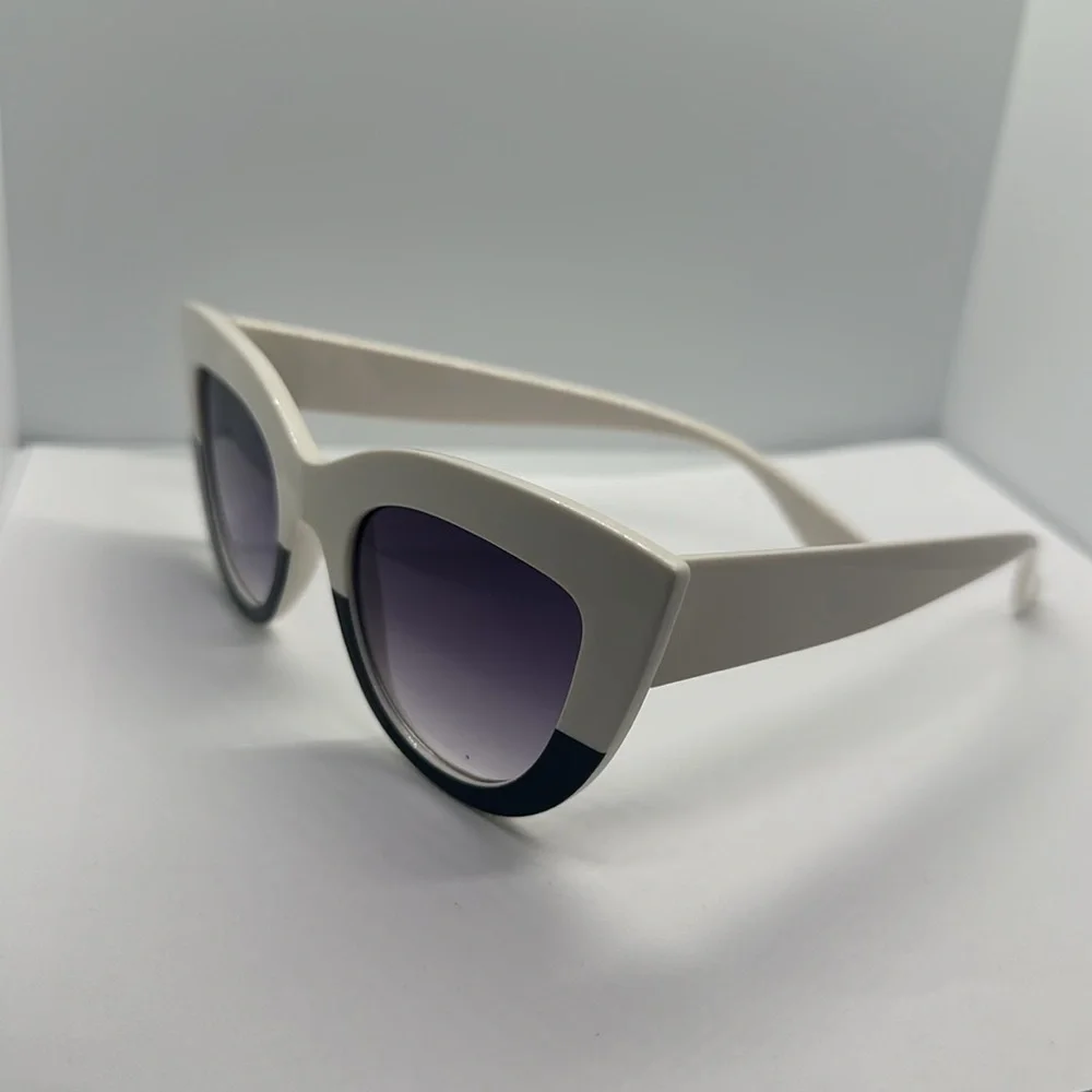 NWT Chic White & Black Cat Eye Sunglasses - UV Protection - Oversized Fashion